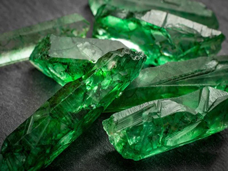 پرفروش ترین سنگ های قیمتی سبز رنگ